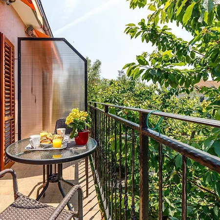 Apartments Lavanda Rovinj Exterior photo