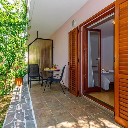 Apartments Lavanda Rovinj Exterior photo